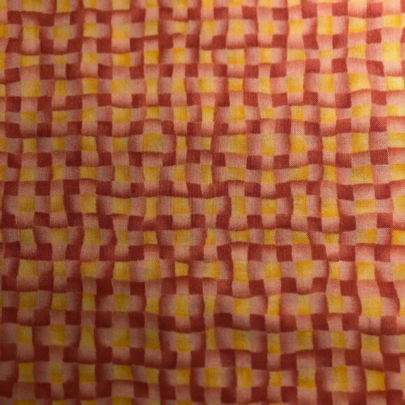 🛒 $12 Quilt Cotton Fabric Material - 2 1/2 yards Basket Weave Check Pink #3770 - Picture 1 of 4